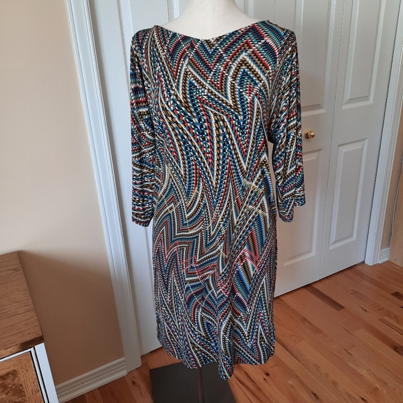 Fun, easy, stretch dress - Picture 1 of 8